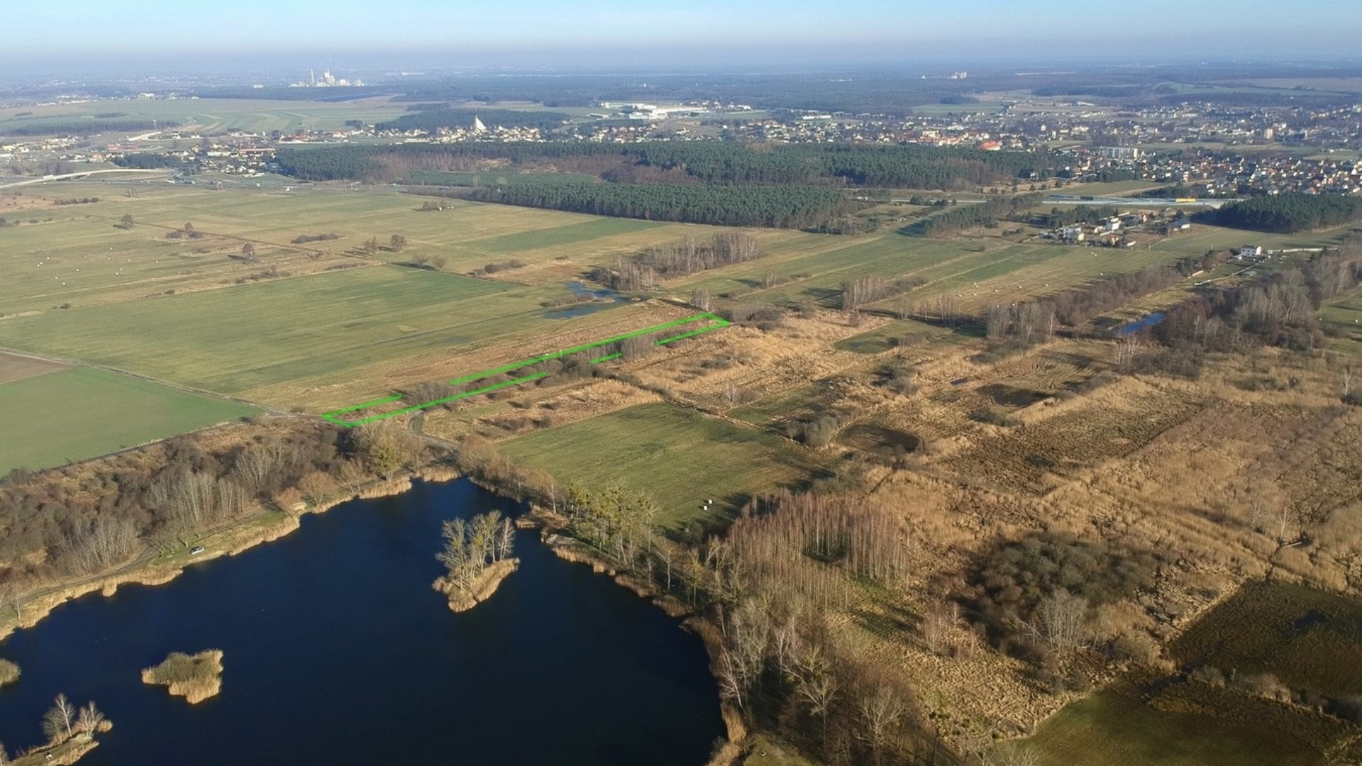 Działka na sprzedaż