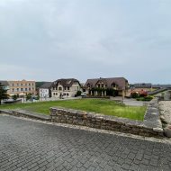 Dom na sprzedaż