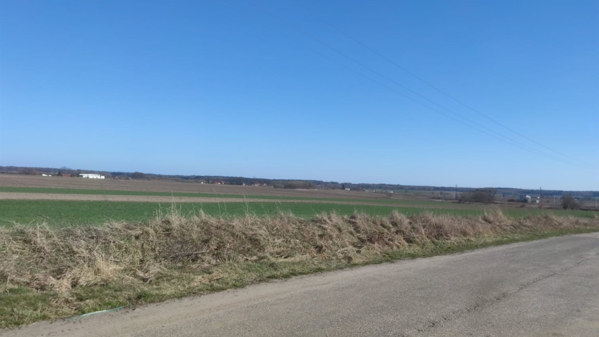 Działka na sprzedaż