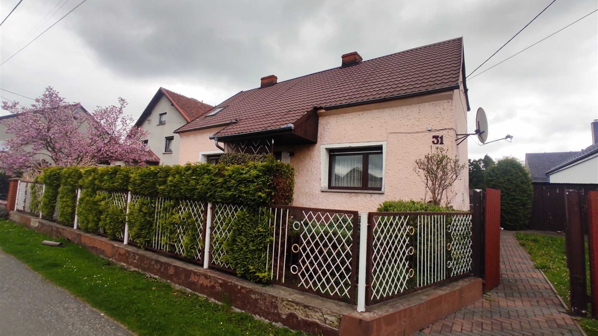 Dom na sprzedaż