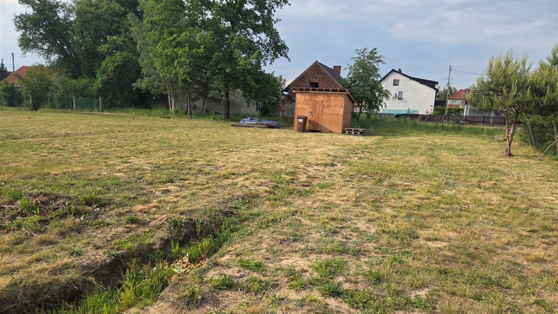 Działka na sprzedaż